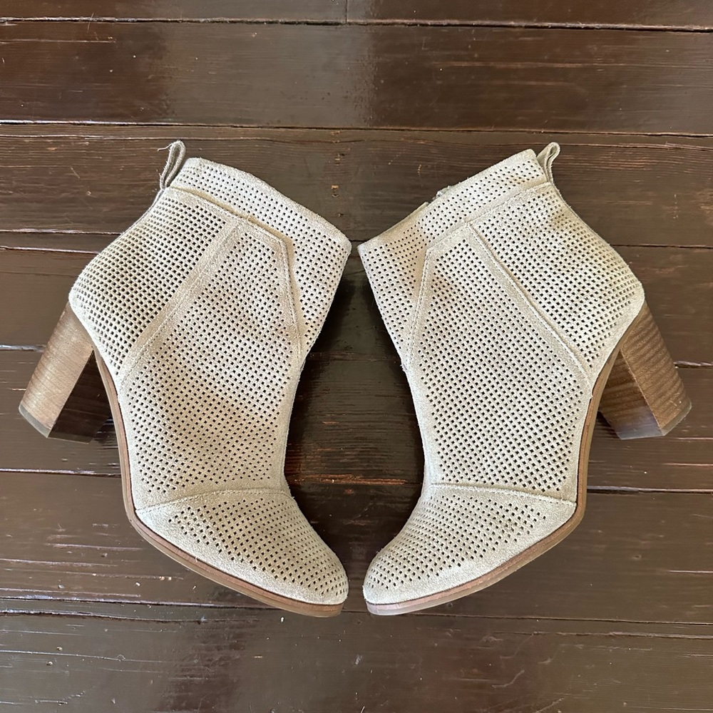 Tom’s Heeled Booties